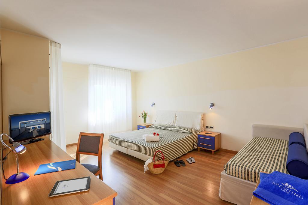 Hotel Sporting Казальбордіно Номер фото